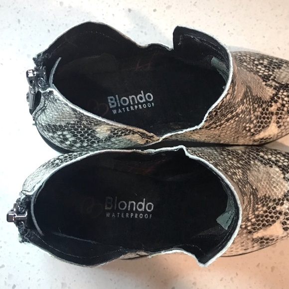 🔴 4/$15 BLONDO Waterproof Black & Gray Snakeskin Ankle Booties size 6.5 in EUC - Picture 9 of 14